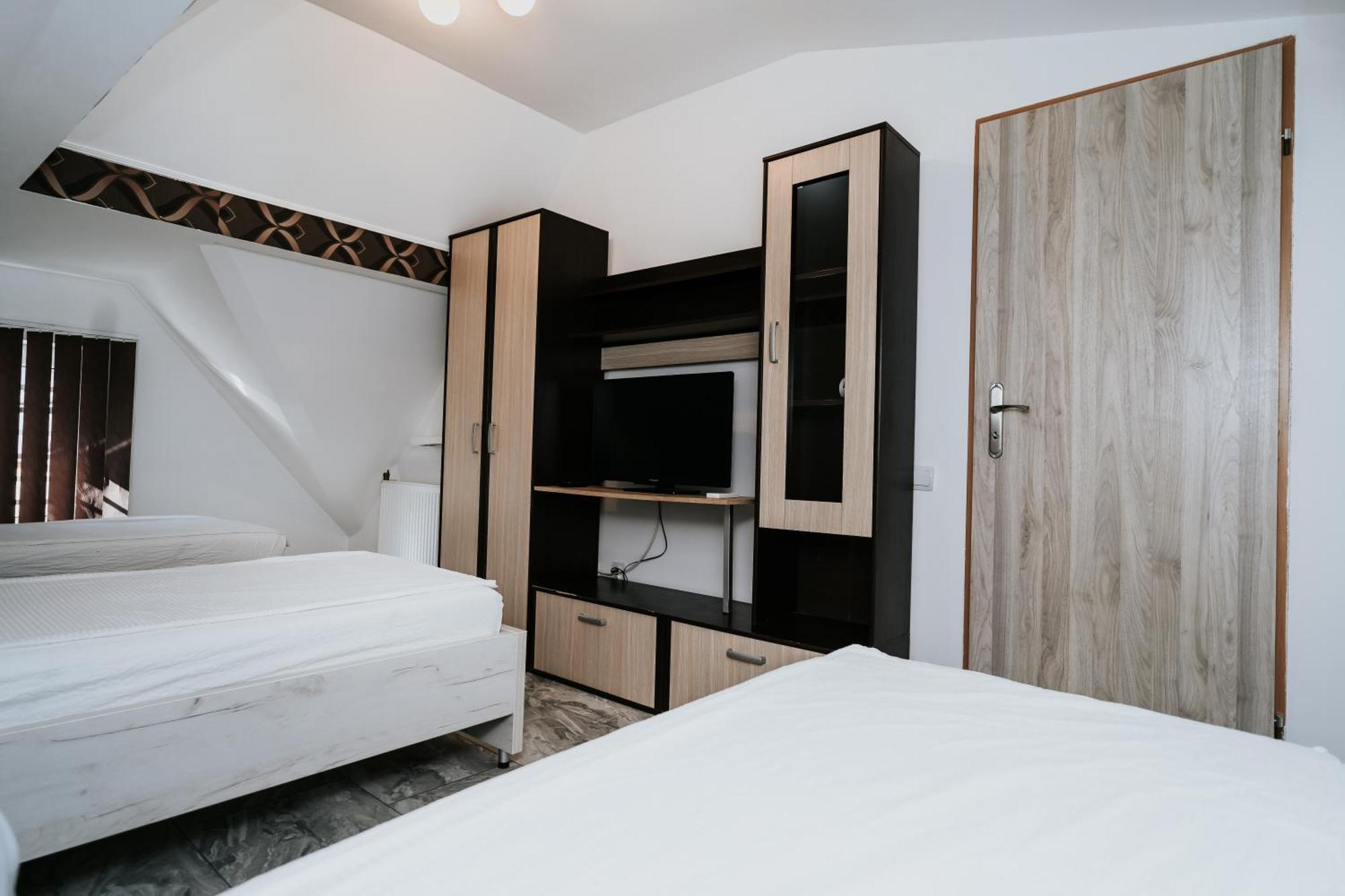 Apartment Attic Sibiu Extérieur photo